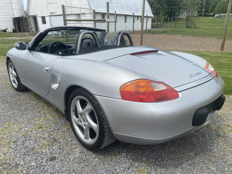 2000 Porsche 986 Boxster - Image 10 of 31
