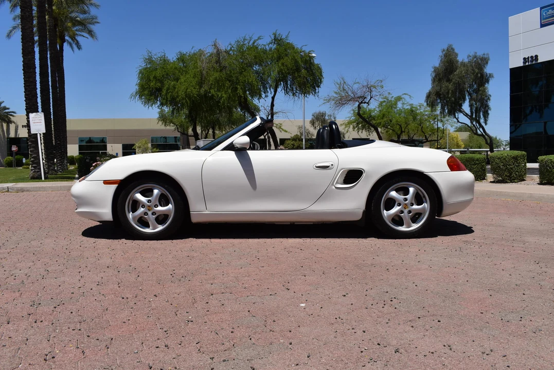 2000 Porsche 986 Boxster - Image 4 of 31