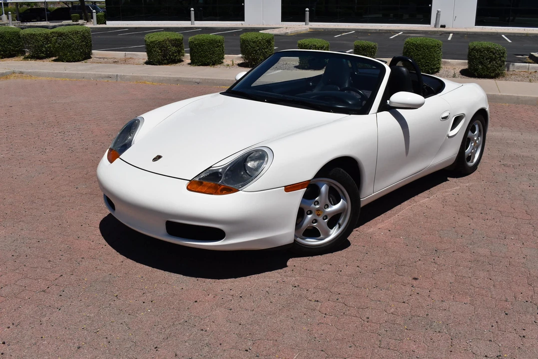 2000 Porsche 986 Boxster - Image 2 of 31