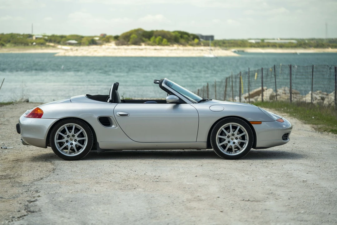 2000 Porsche 986 Boxster - Image 9 of 31