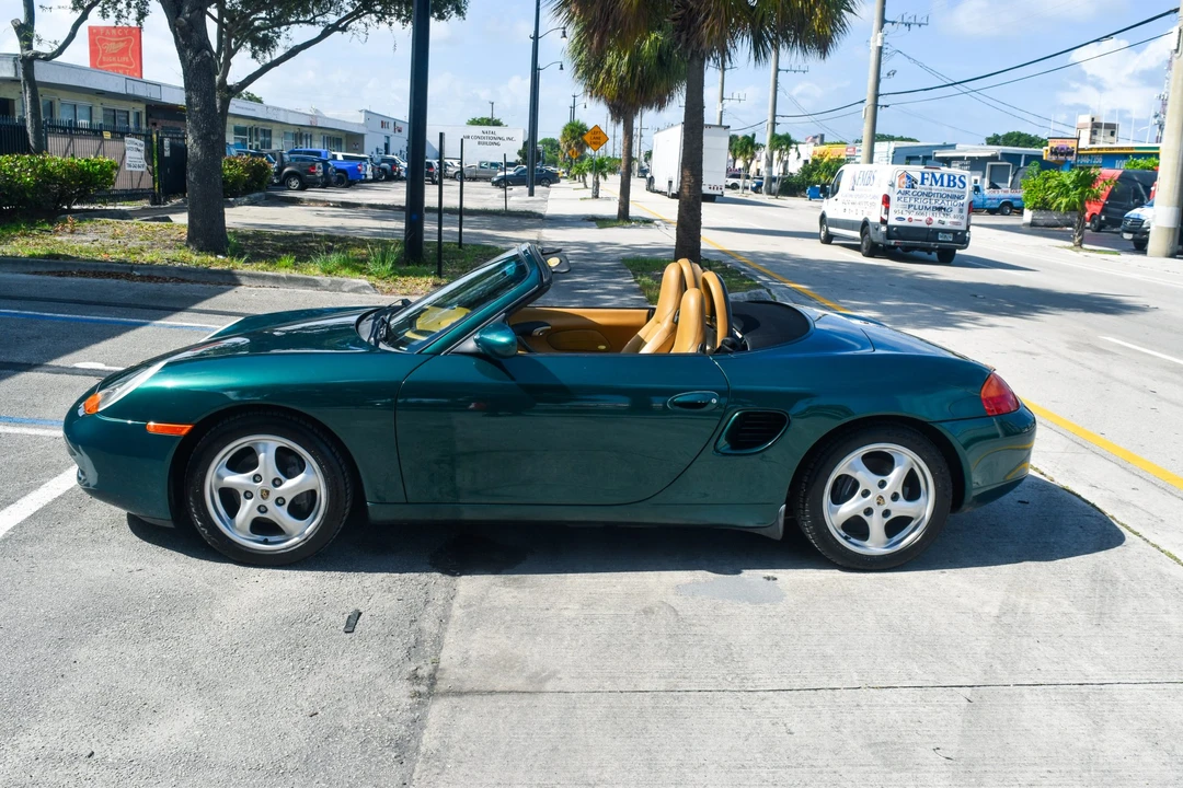 2000 Porsche 986 Boxster - Image 9 of 31