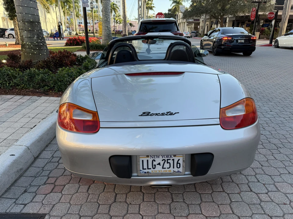2000 Porsche 986 Boxster - Image 8 of 31