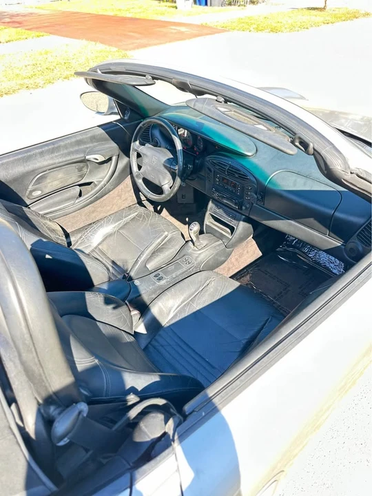 2000 Porsche 986 Boxster - Image 12 of 16