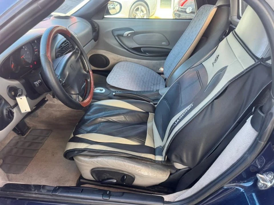 2000 Porsche 986 Boxster - Image 9 of 18