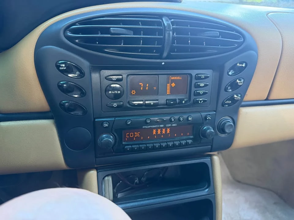 2000 Porsche 986 Boxster - Image 10 of 19