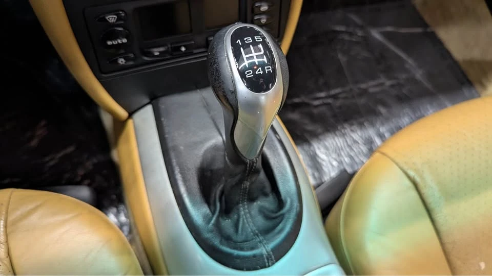 2000 Porsche 986 Boxster - Image 10 of 16