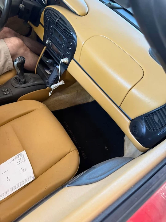 2000 Porsche 986 Boxster - Image 3 of 14