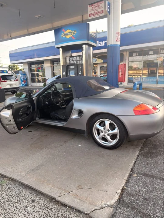 2000 Porsche 986 Boxster - Image 3 of 18