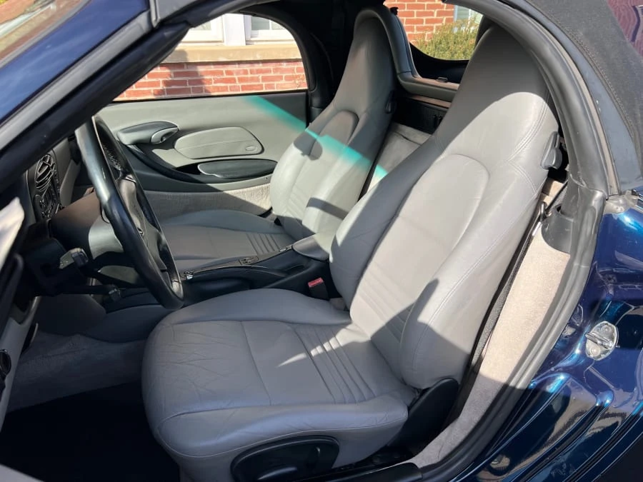 2000 Porsche 986 Boxster - Image 8 of 12