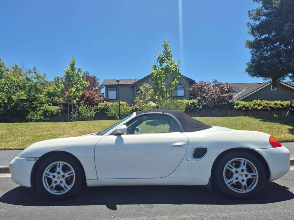2000 Porsche 986 Boxster - Image 9 of 12