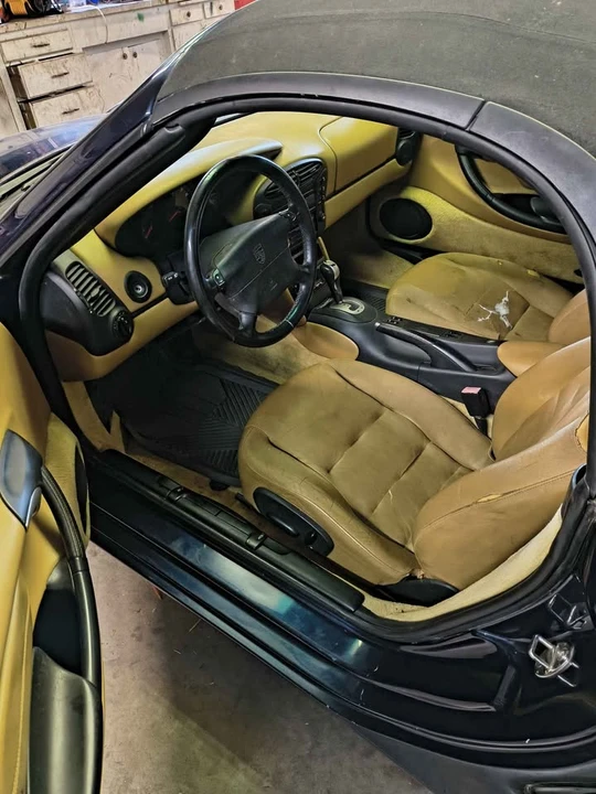 2000 Porsche 986 Boxster - Image 15 of 15