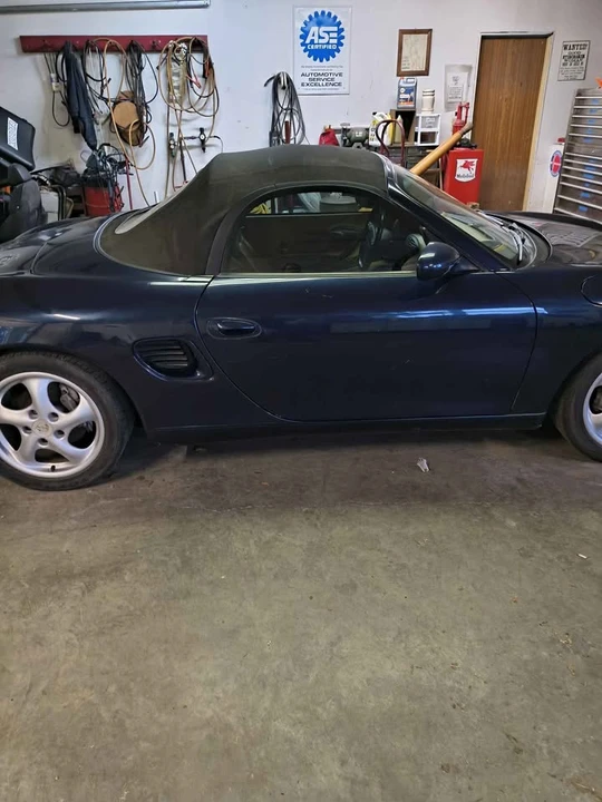 2000 Porsche 986 Boxster - Image 14 of 15