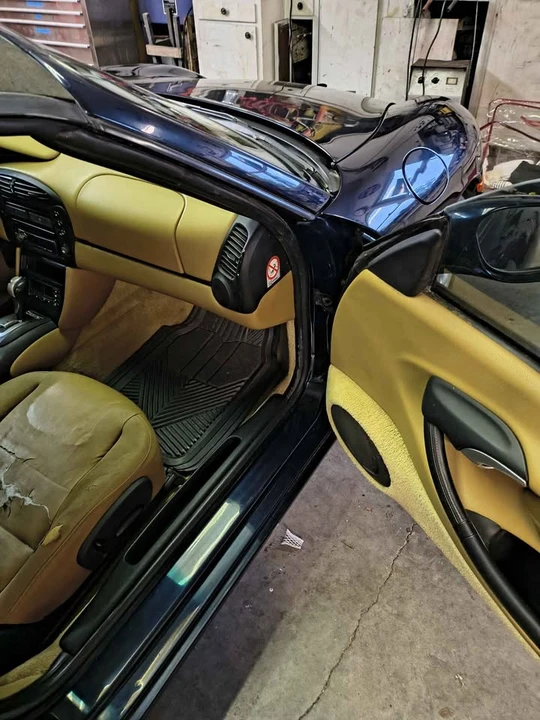 2000 Porsche 986 Boxster - Image 9 of 15