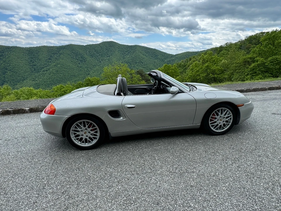2000 Porsche 986 Boxster S - Image 12 of 31