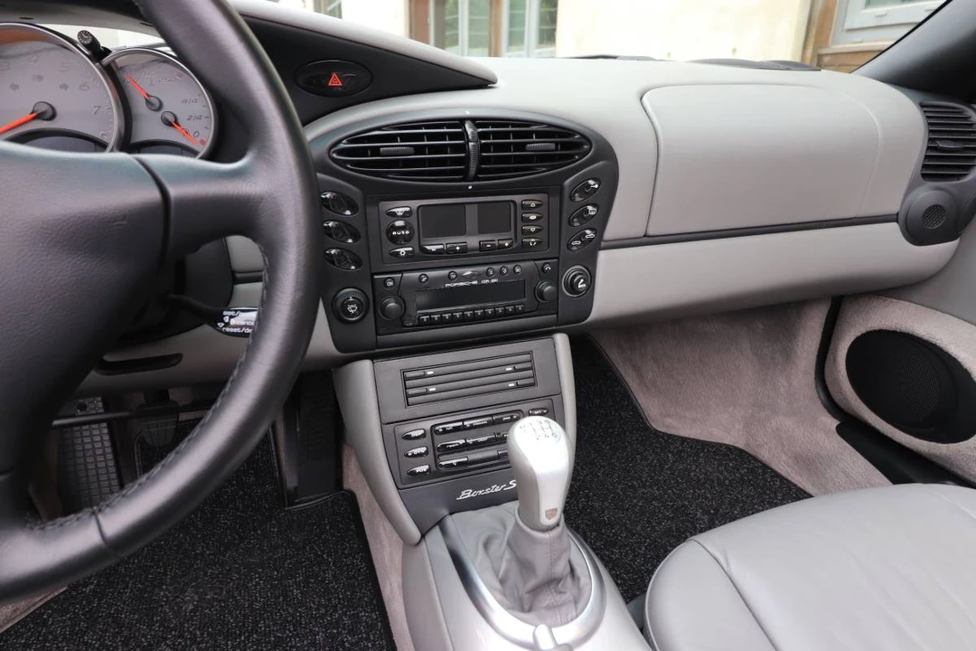 2000 Porsche 986 Boxster S - Image 11 of 23