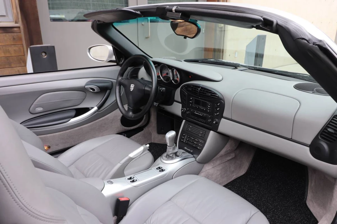 2000 Porsche 986 Boxster S - Image 13 of 23