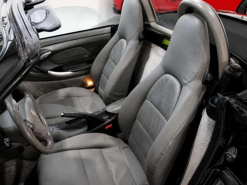 2000 Porsche 986 Boxster S - Image 15 of 31
