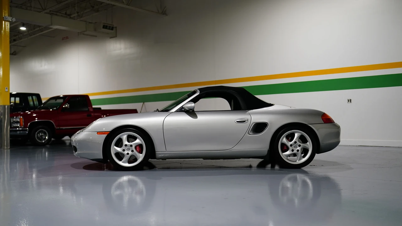 2000 Porsche 986 Boxster S - Image 2 of 31
