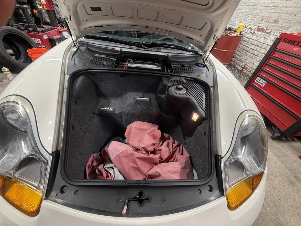 2000 Porsche 986 Boxster S - Image 14 of 31