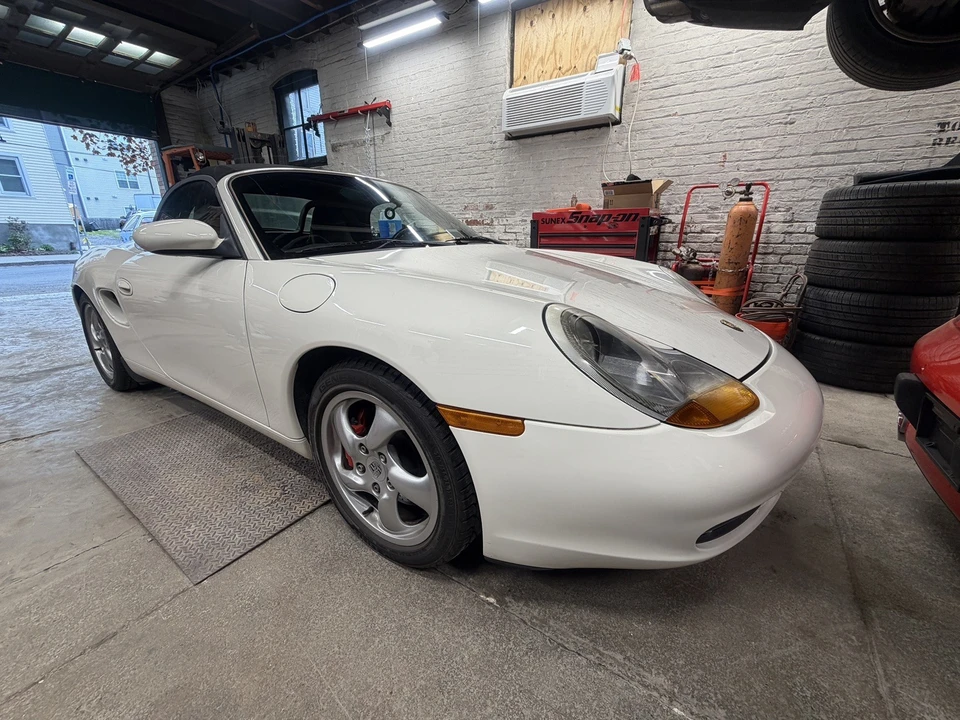2000 Porsche 986 Boxster S - Image 9 of 31