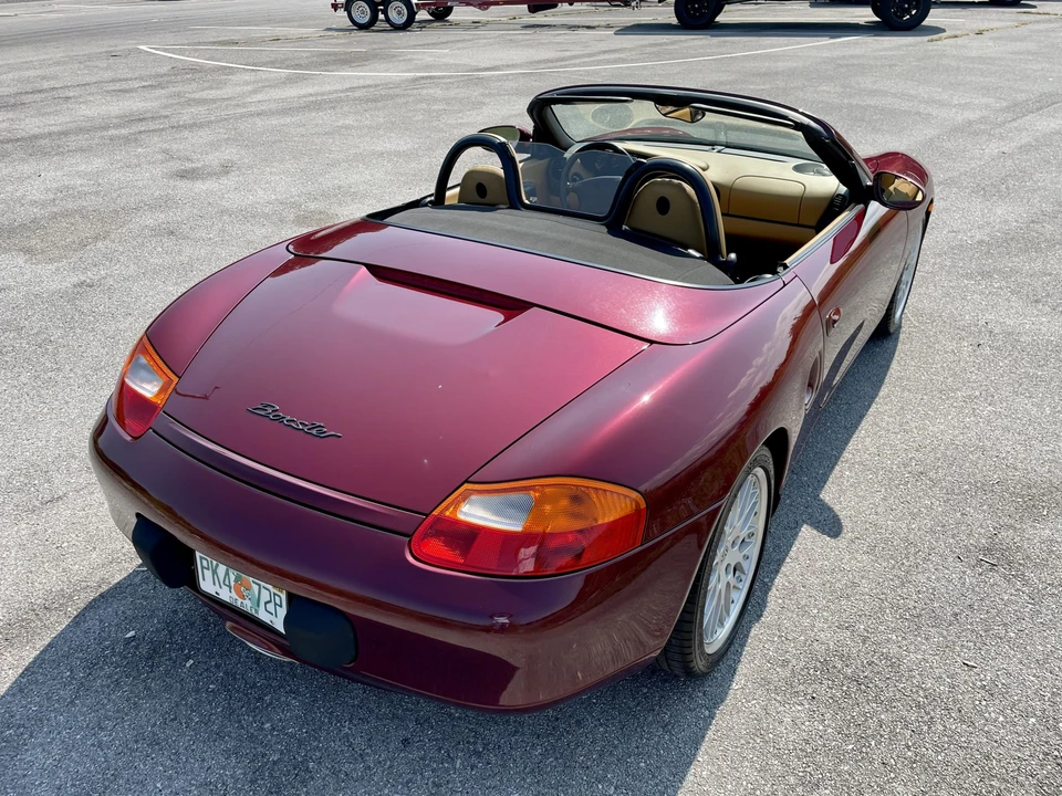 2000 Porsche 986 Boxster - Image 9 of 31