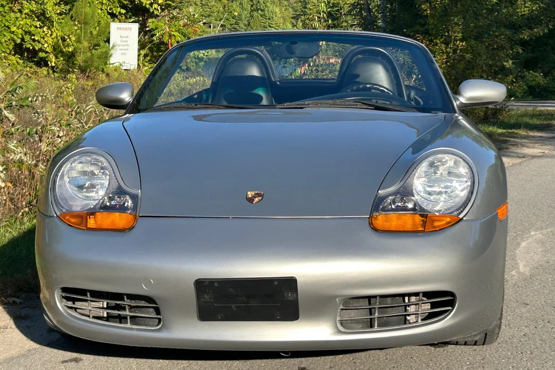 2000 Porsche 986 Boxster - Image 2 of 31