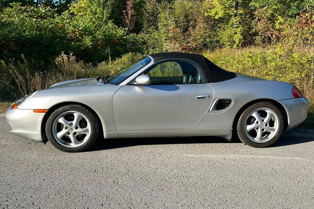 2000 Porsche 986 Boxster - Image 3 of 31