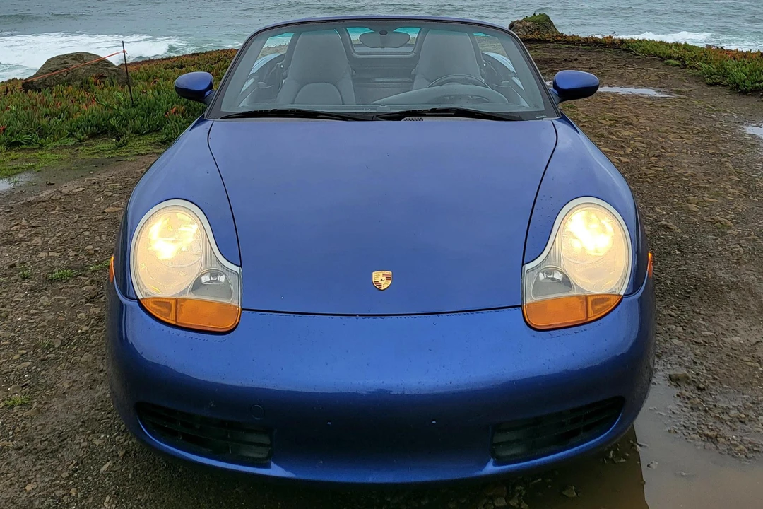 2000 Porsche 986 Boxster - Image 2 of 31