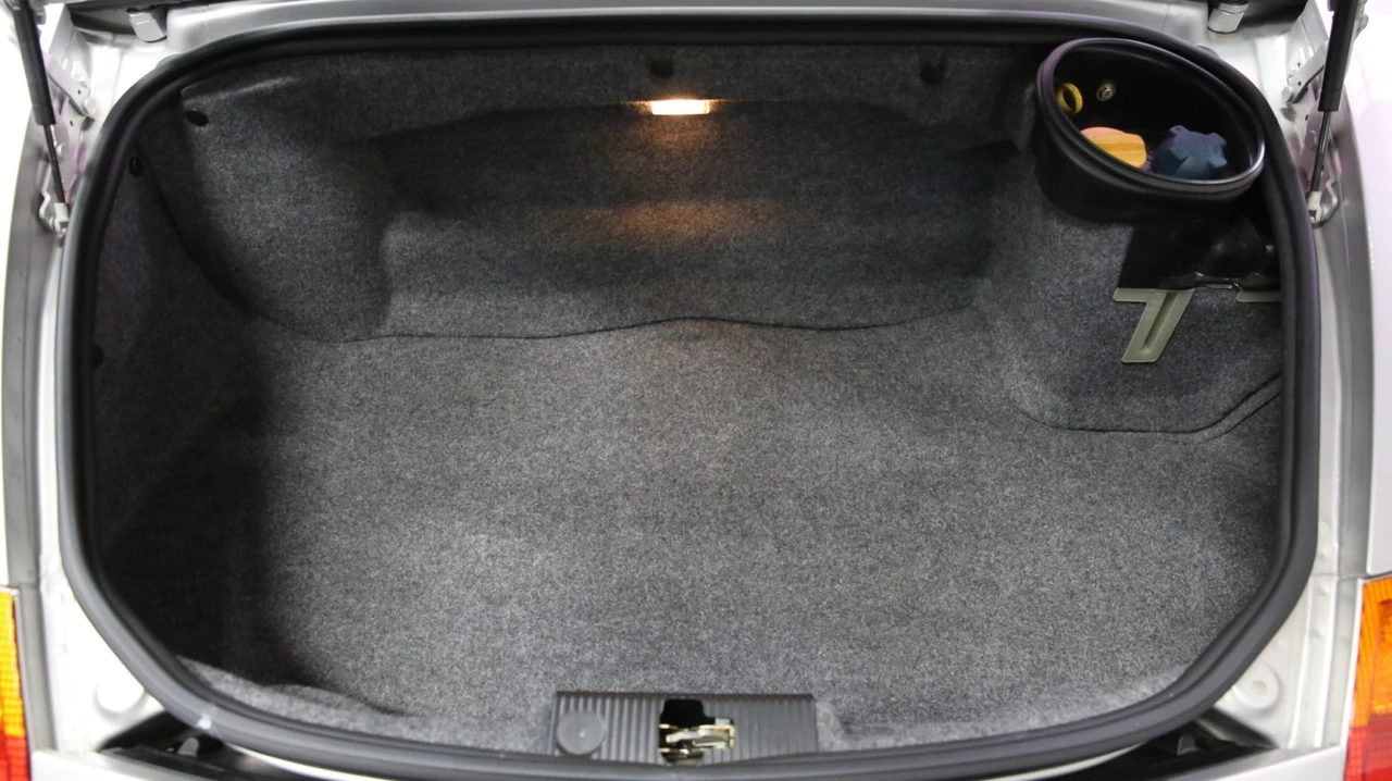 2000 Porsche 986 Boxster - Image 29 of 31