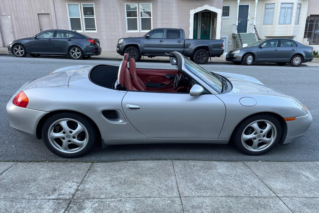 2000 Porsche 986 Boxster - Image 3 of 31