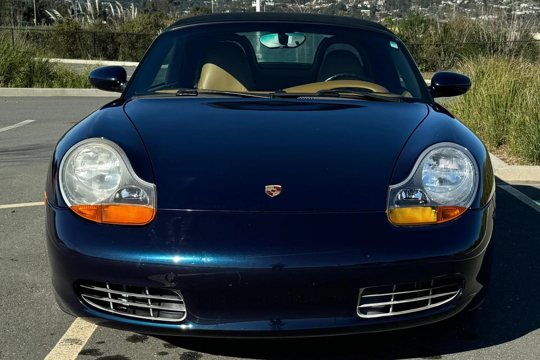 2000 Porsche 986 Boxster - Image 2 of 31