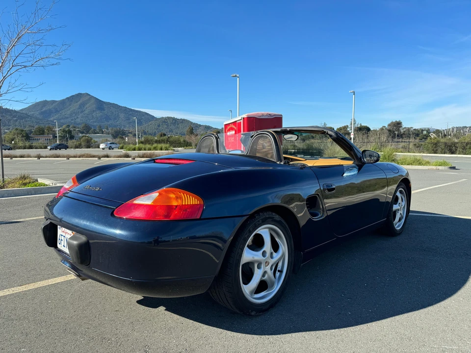 2000 Porsche 986 Boxster - Image 8 of 31