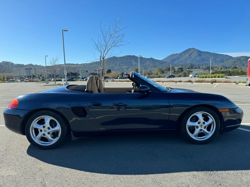 2000 Porsche 986 Boxster - Image 9 of 31