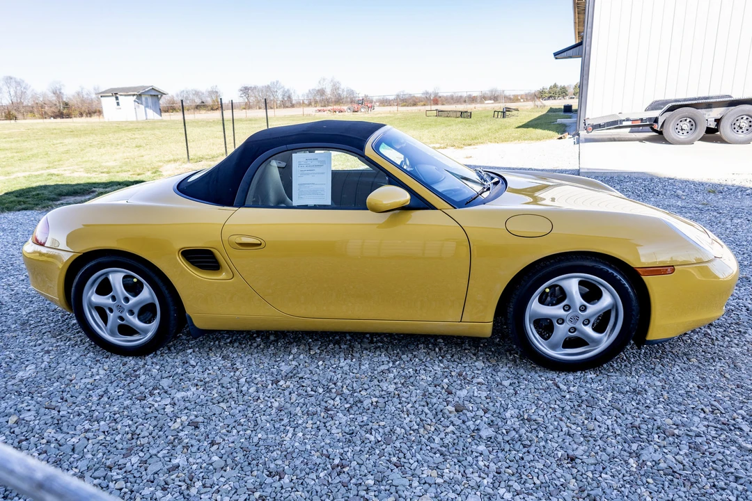 2000 Porsche 986 Boxster - Image 8 of 31