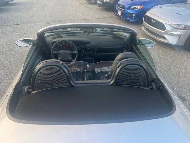 2000 Porsche 986 Boxster - Image 9 of 31