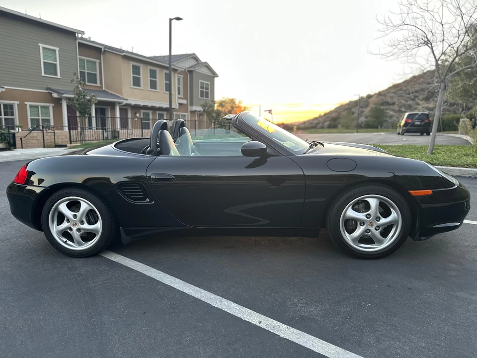 2000 Porsche 986 Boxster - Image 15 of 31