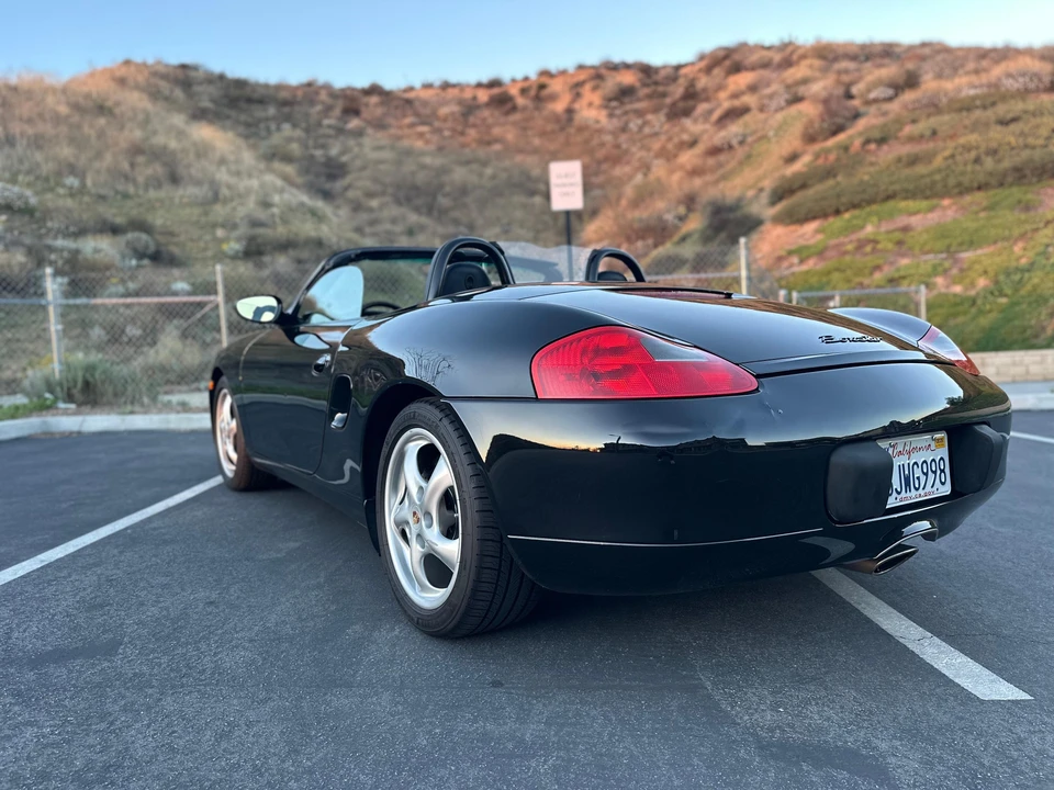 2000 Porsche 986 Boxster - Image 11 of 31