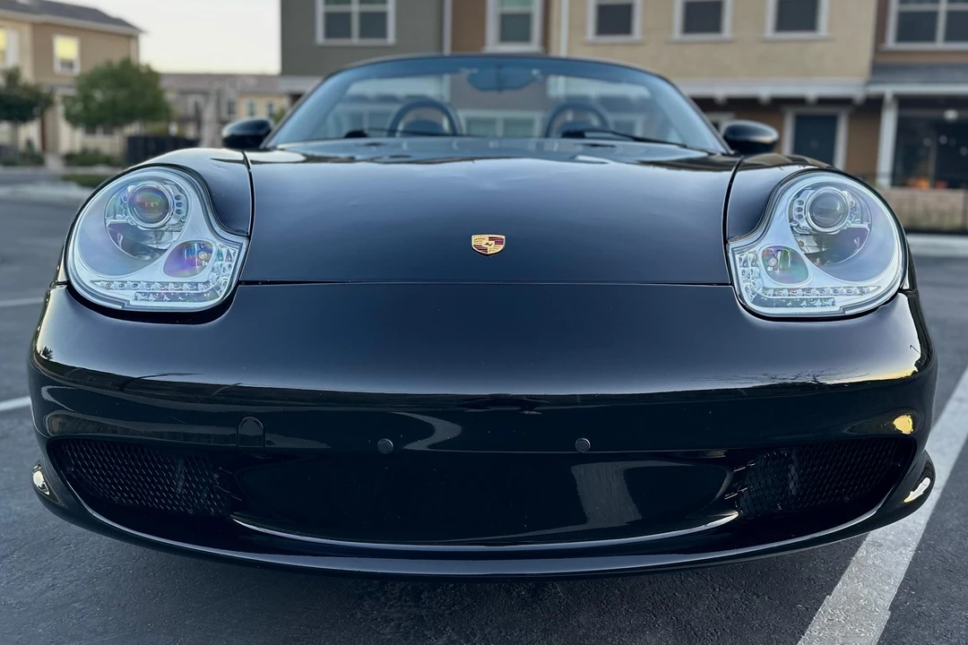 2000 Porsche 986 Boxster - Image 2 of 31
