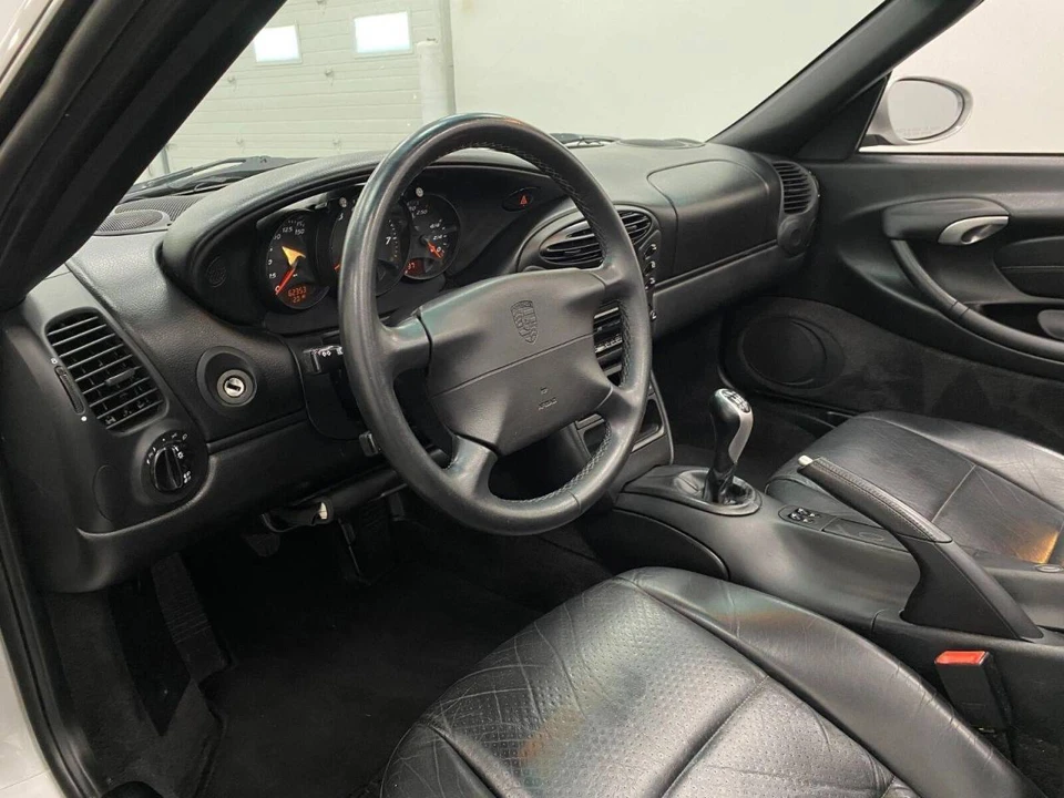 2000 Porsche 986 Boxster - Image 4 of 5