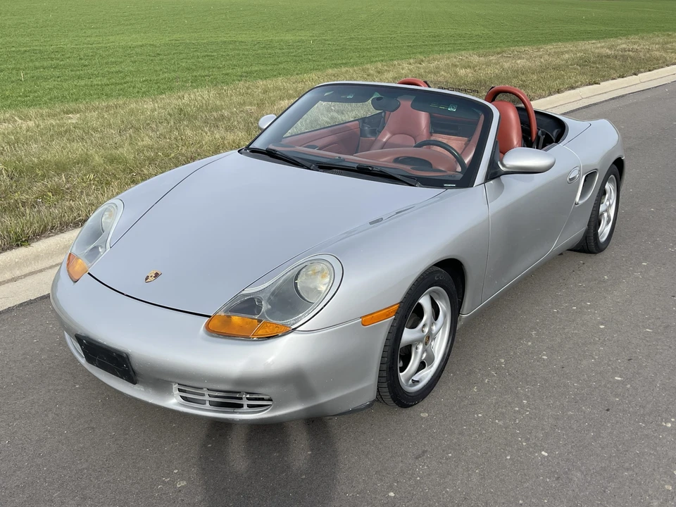 2000 Porsche 986 Boxster - Image 2 of 31