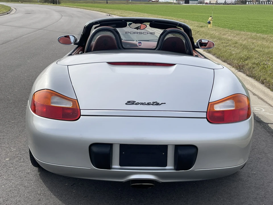 2000 Porsche 986 Boxster - Image 9 of 31