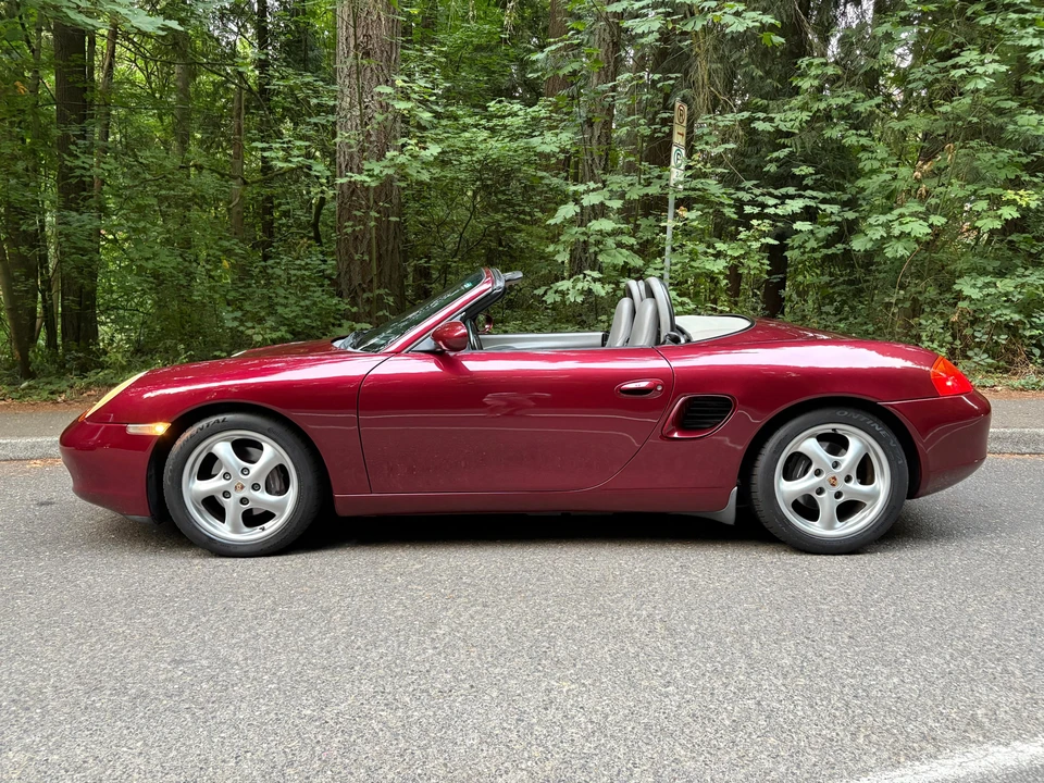 2000 Porsche 986 Boxster - Image 9 of 31