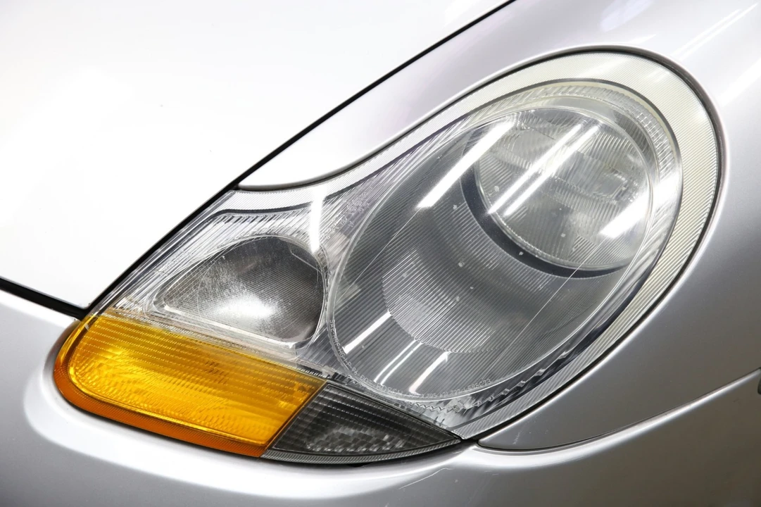 2000 Porsche 986 Boxster - Image 29 of 31