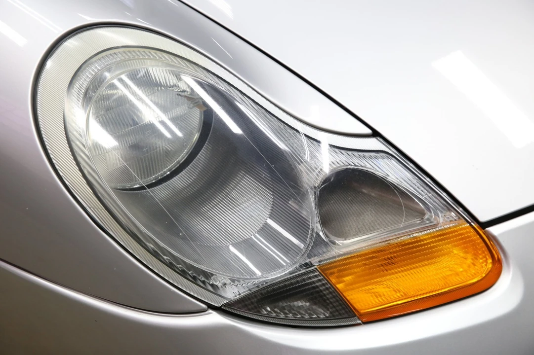 2000 Porsche 986 Boxster - Image 27 of 31