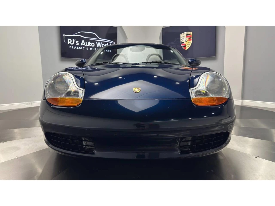 2000 Porsche 986 Boxster - Image 9 of 31