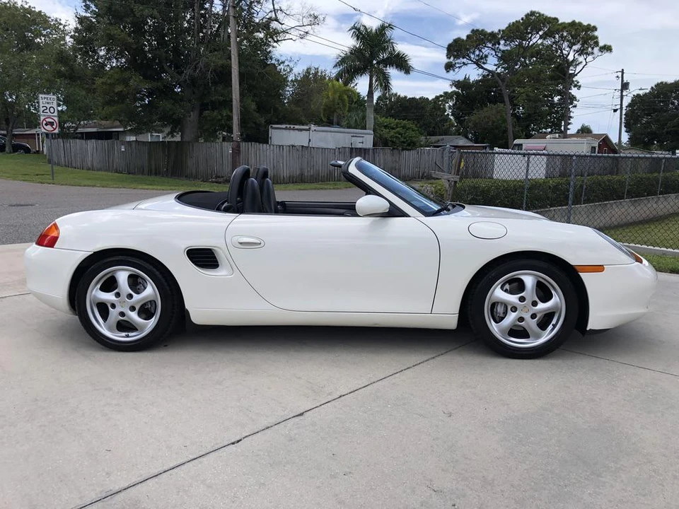 2000 Porsche 986 Boxster - Image 10 of 31