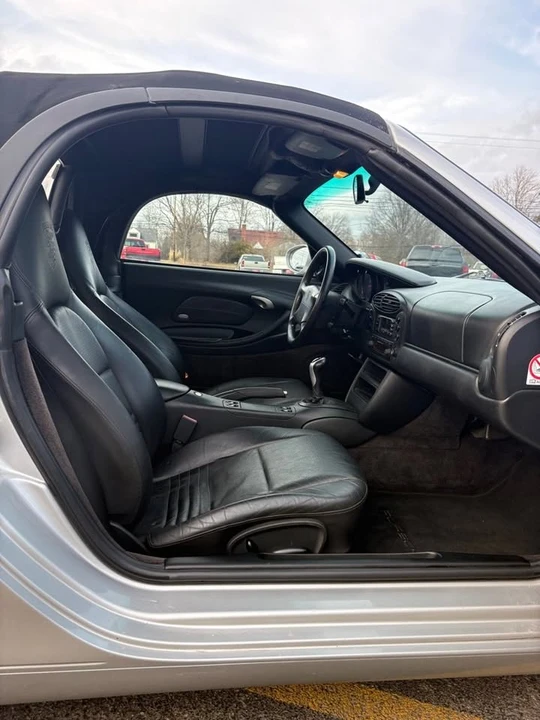2000 Porsche 986 Boxster - Image 10 of 15