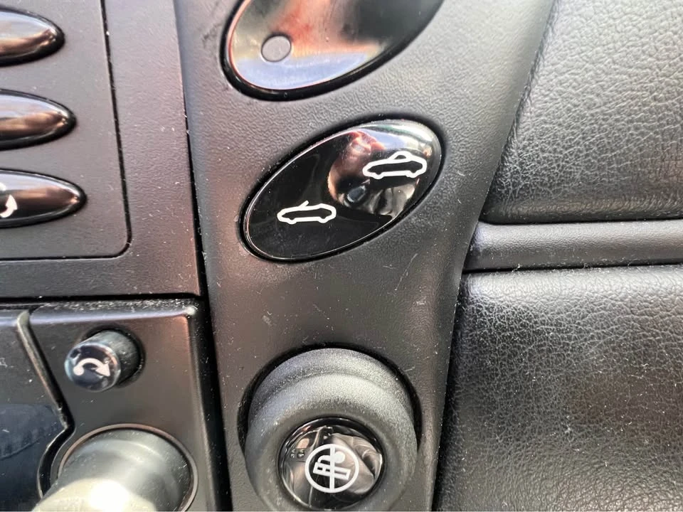 2000 Porsche 986 Boxster - Image 17 of 19