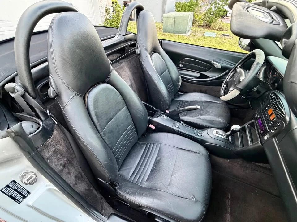 2000 Porsche 986 Boxster - Image 9 of 17