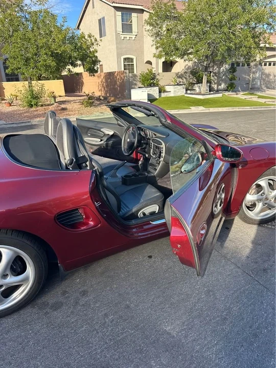 2000 Porsche 986 Boxster - Image 10 of 12